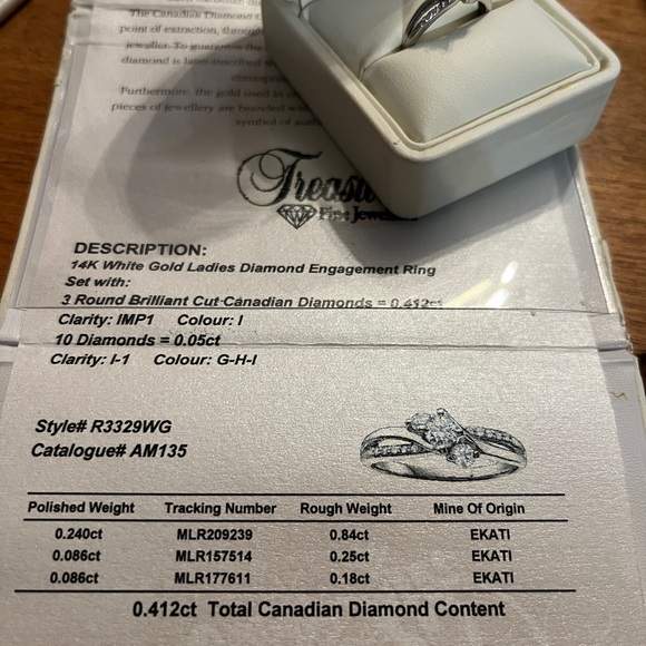 MAKE AN OFFER Canadian Diamond 14k White Gold Ring - Picture 3 of 7